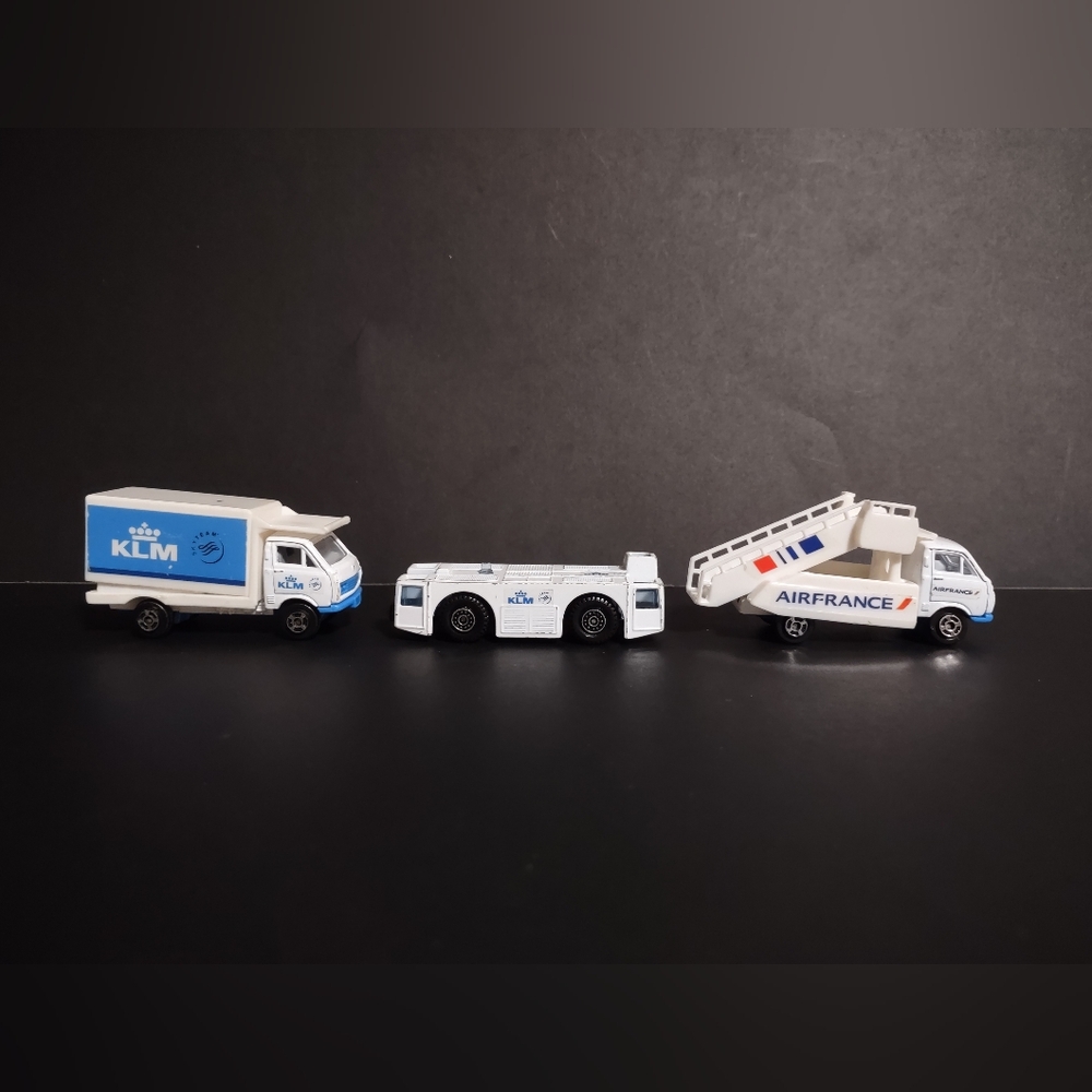 Lot of 3 Welly Airport Group Support Die Cast Vehicles KLM & Air France